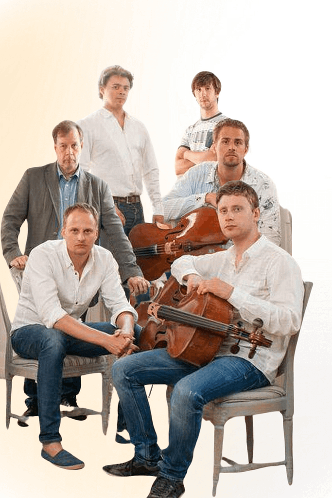 Total Cello Ensemble, kuusi huippusellistiä